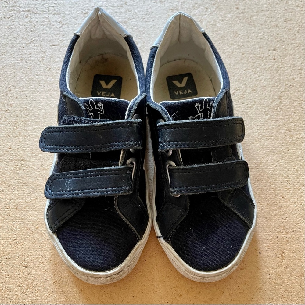Kids agnès b collaboration’s Veja sneakers-sz 12.5 / 30 EU